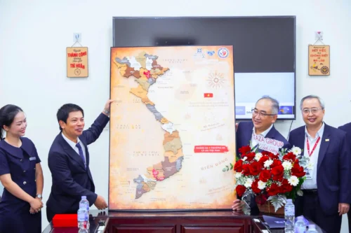 Tranh Bản Đồ Việt Nam Bằng Gỗ 3D (34 tỉnh) - Nền Nâu (Rainbow) photo review